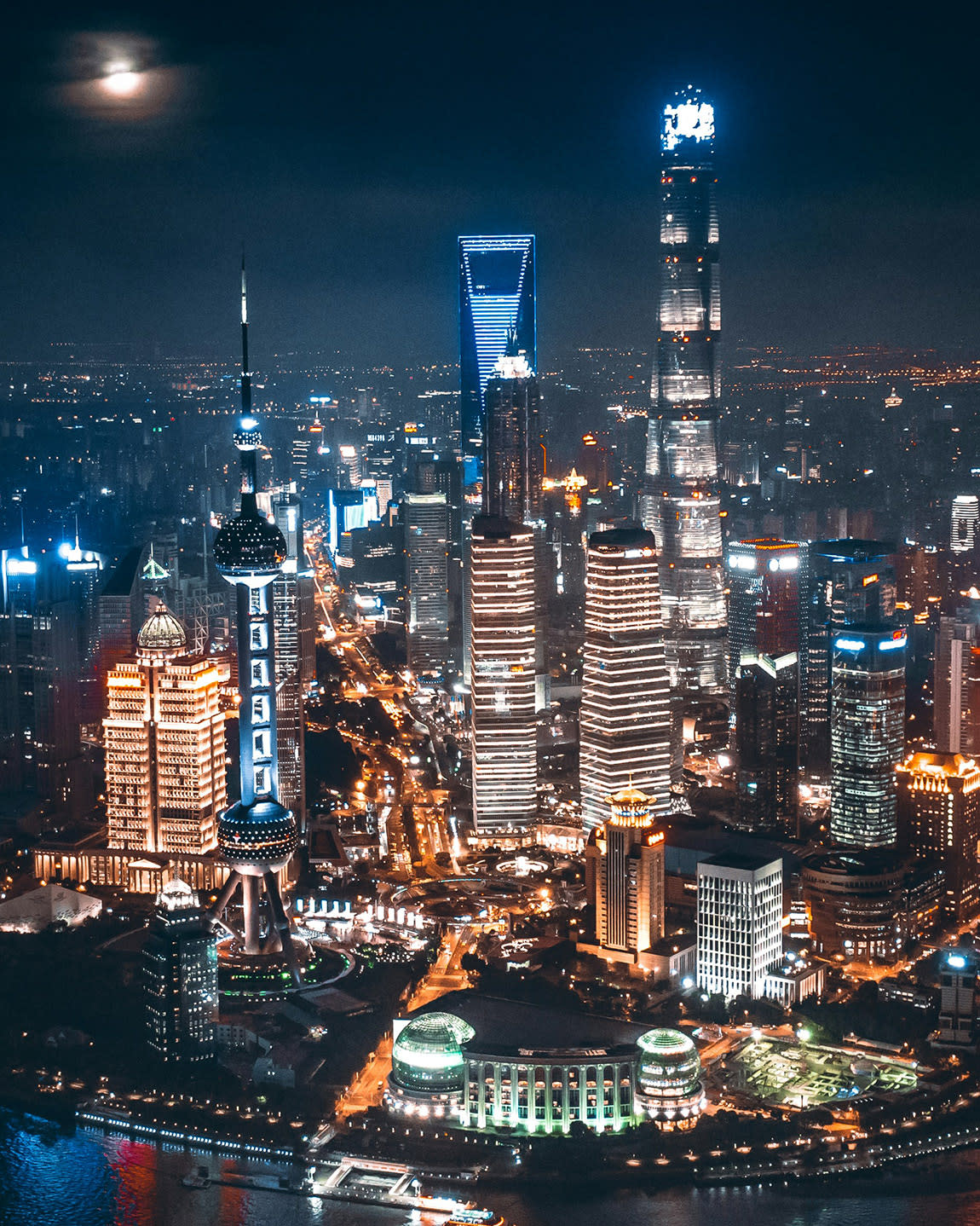 Advisor - Exploring Shanghai: Iconic Landmarks, Hidden Alleys, and Unforgettable Bites