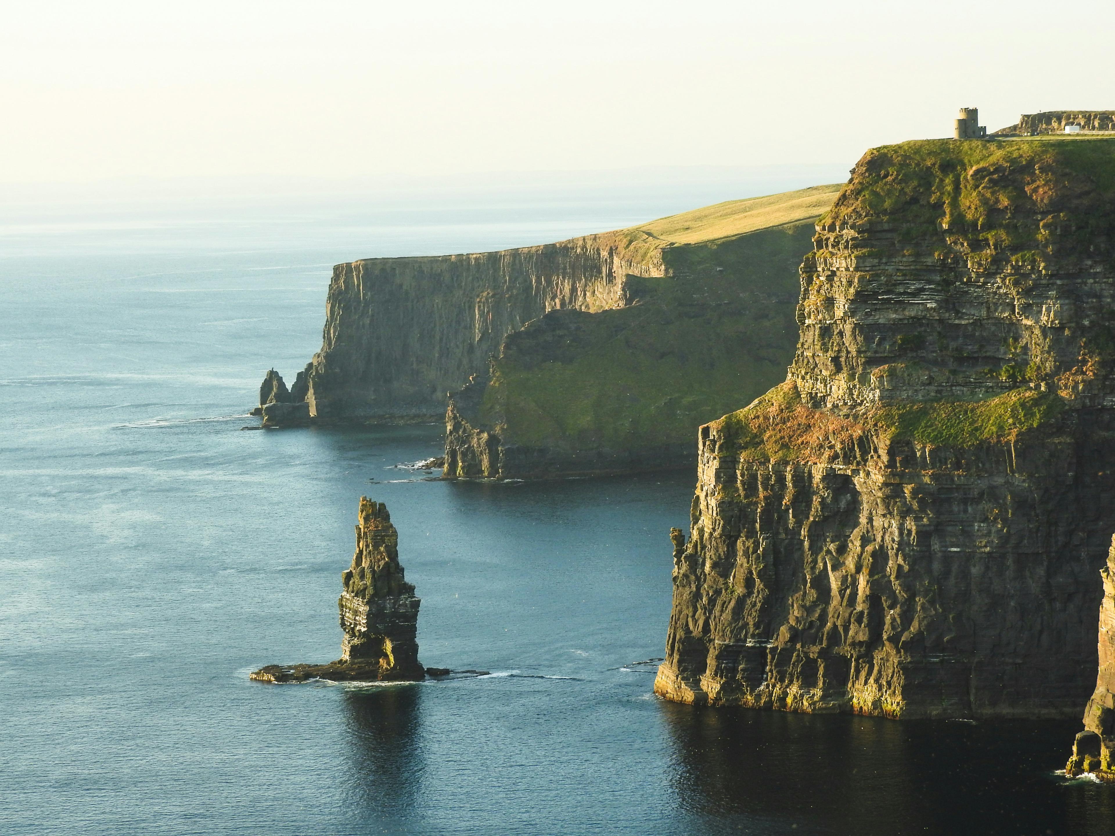 Advisor - Breathtaking Island Essence: The Ultimate 10-Day Ireland Adventure