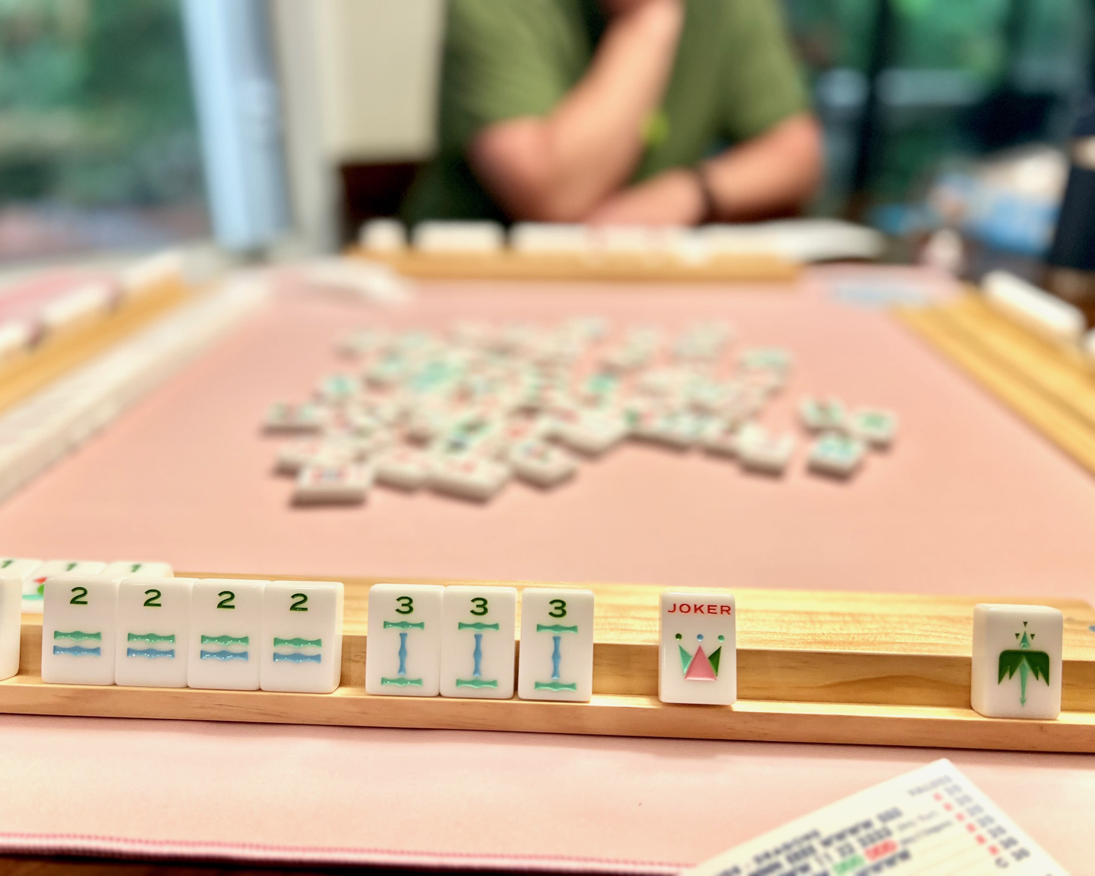 Mahjong: Where to Stay & Play