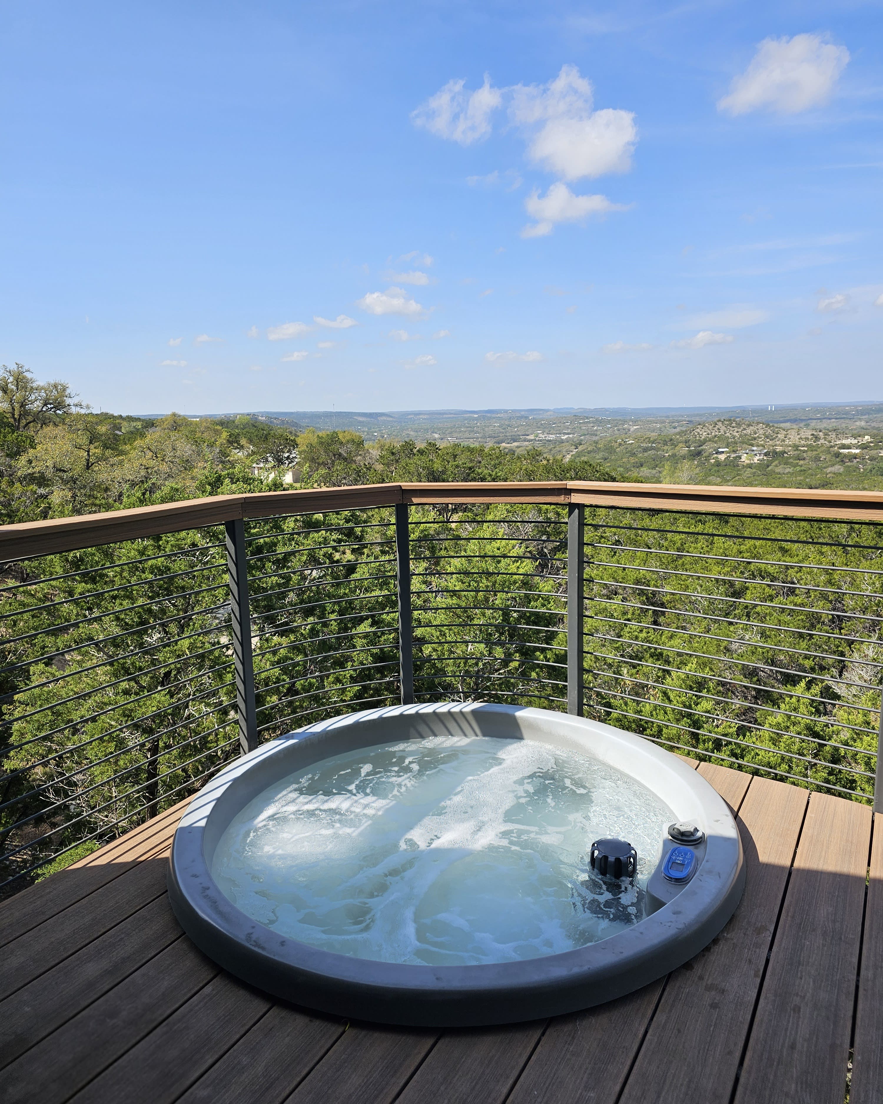 Advisor - A Slow, Romantic Getaway in Wimberley, Texas