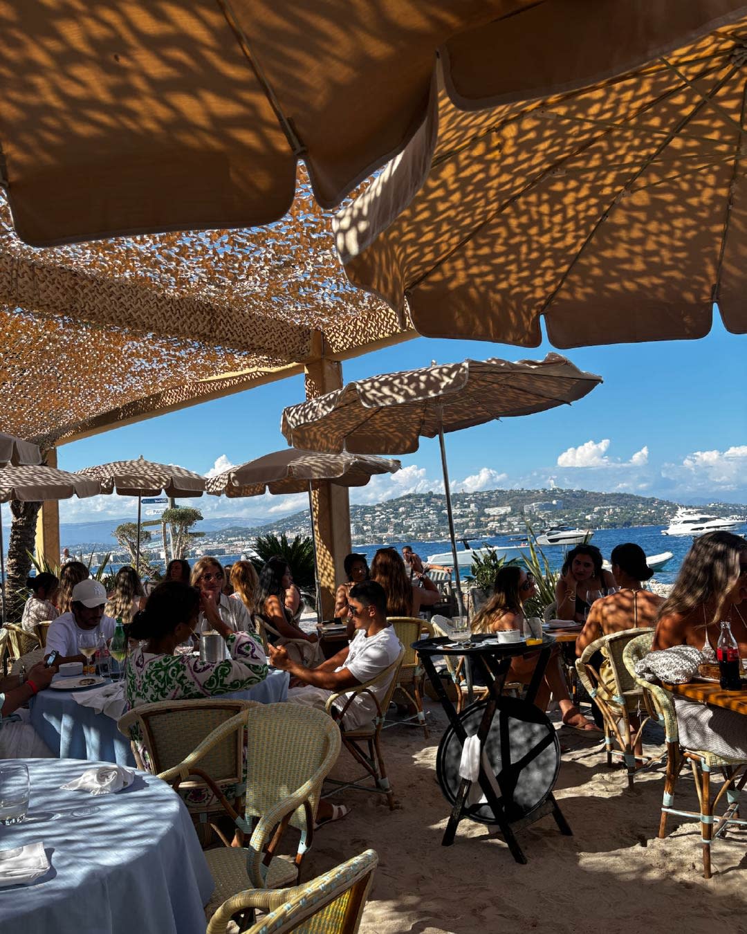 Advisor - The Ultimate Cannes Girls Trip: Where Rosé Is the Main Character