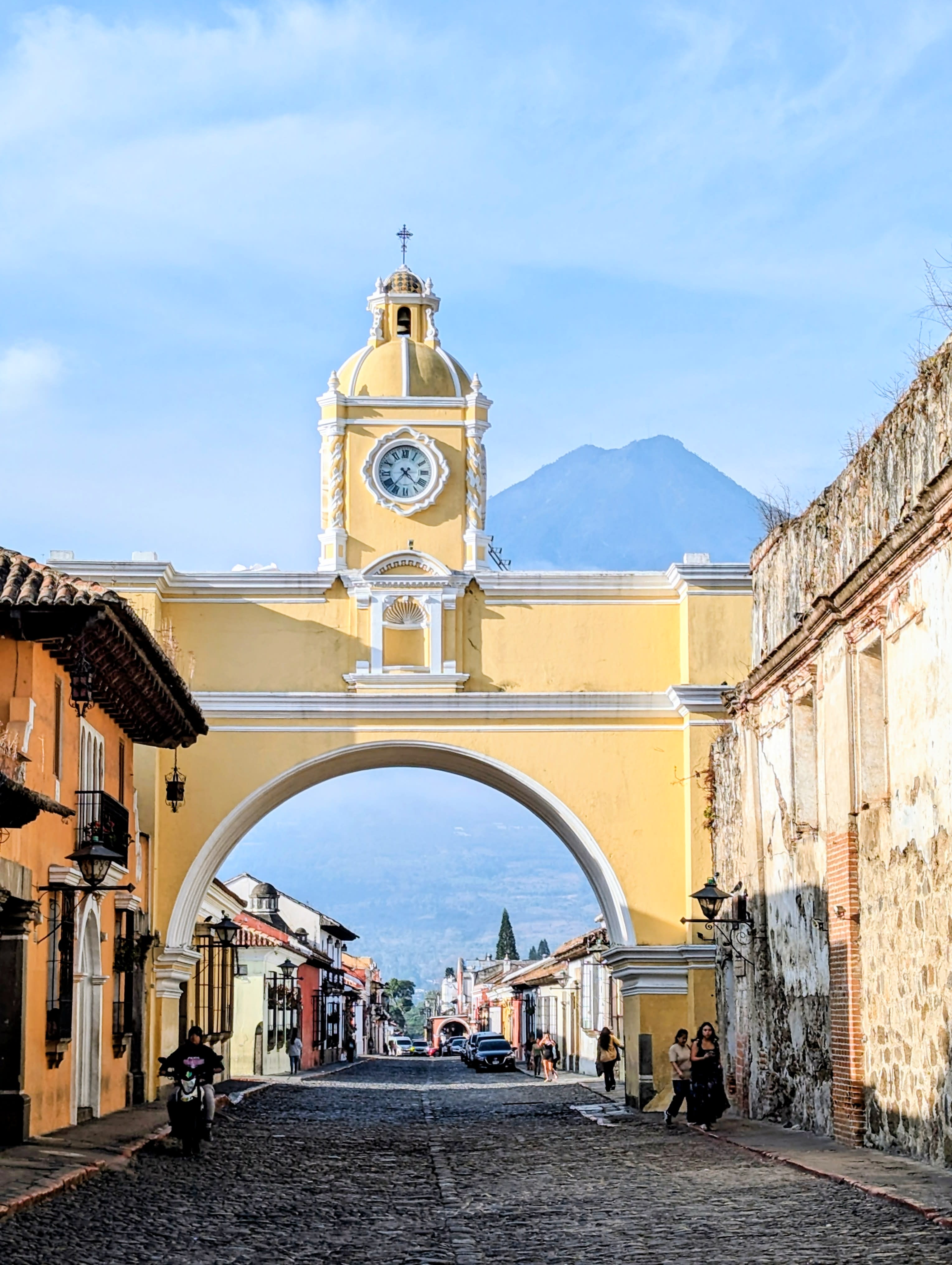 Advisor - From Local Flavors to Looming Volcanoes: Discovering Colonial Antigua, Guatemala