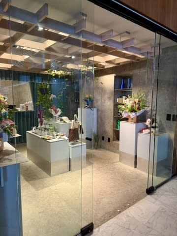 Vancouver Fairmont Pacific Rim: Modern Luxury Steps from Everything