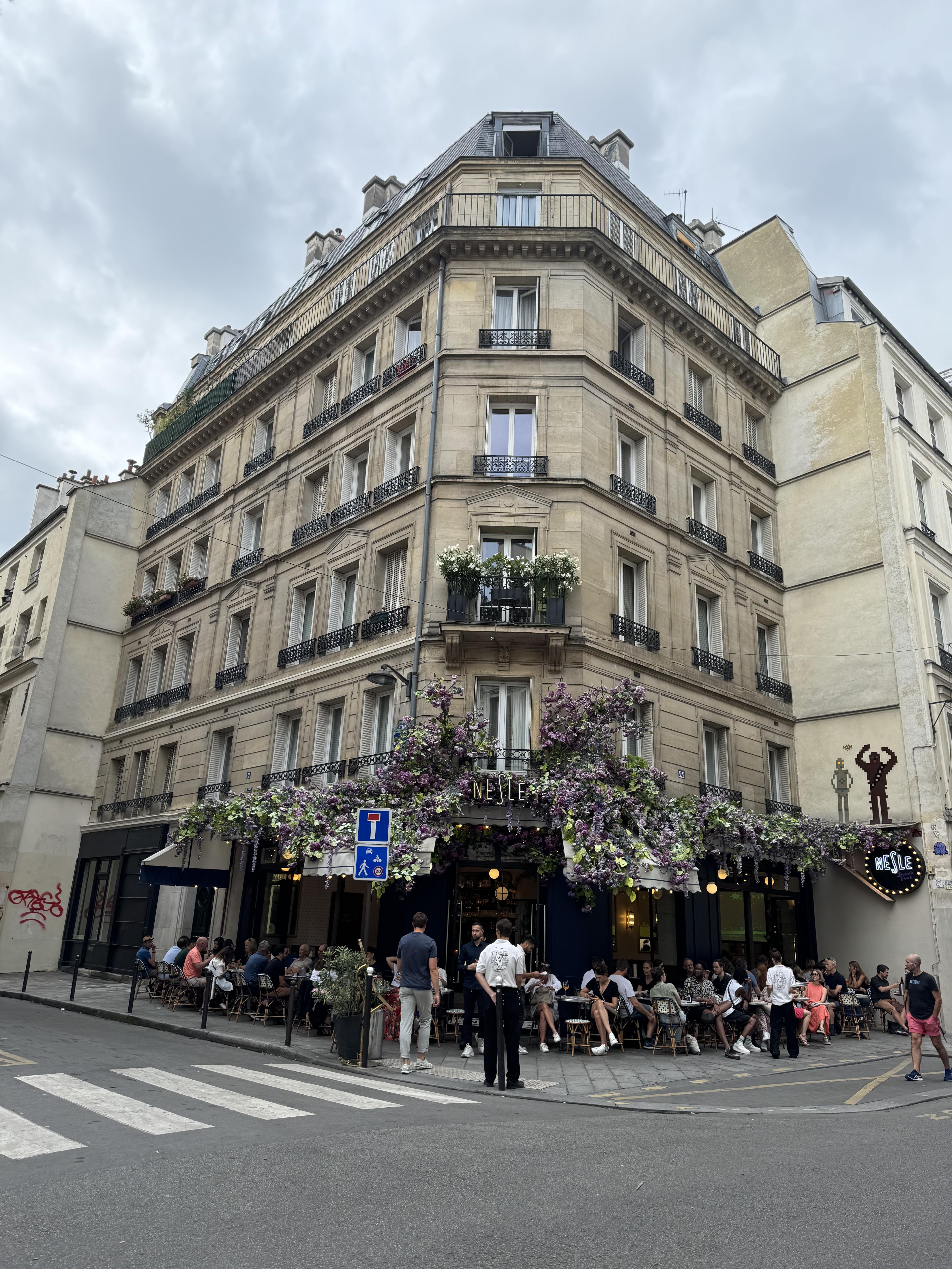 Advisor - Paris in the Spring