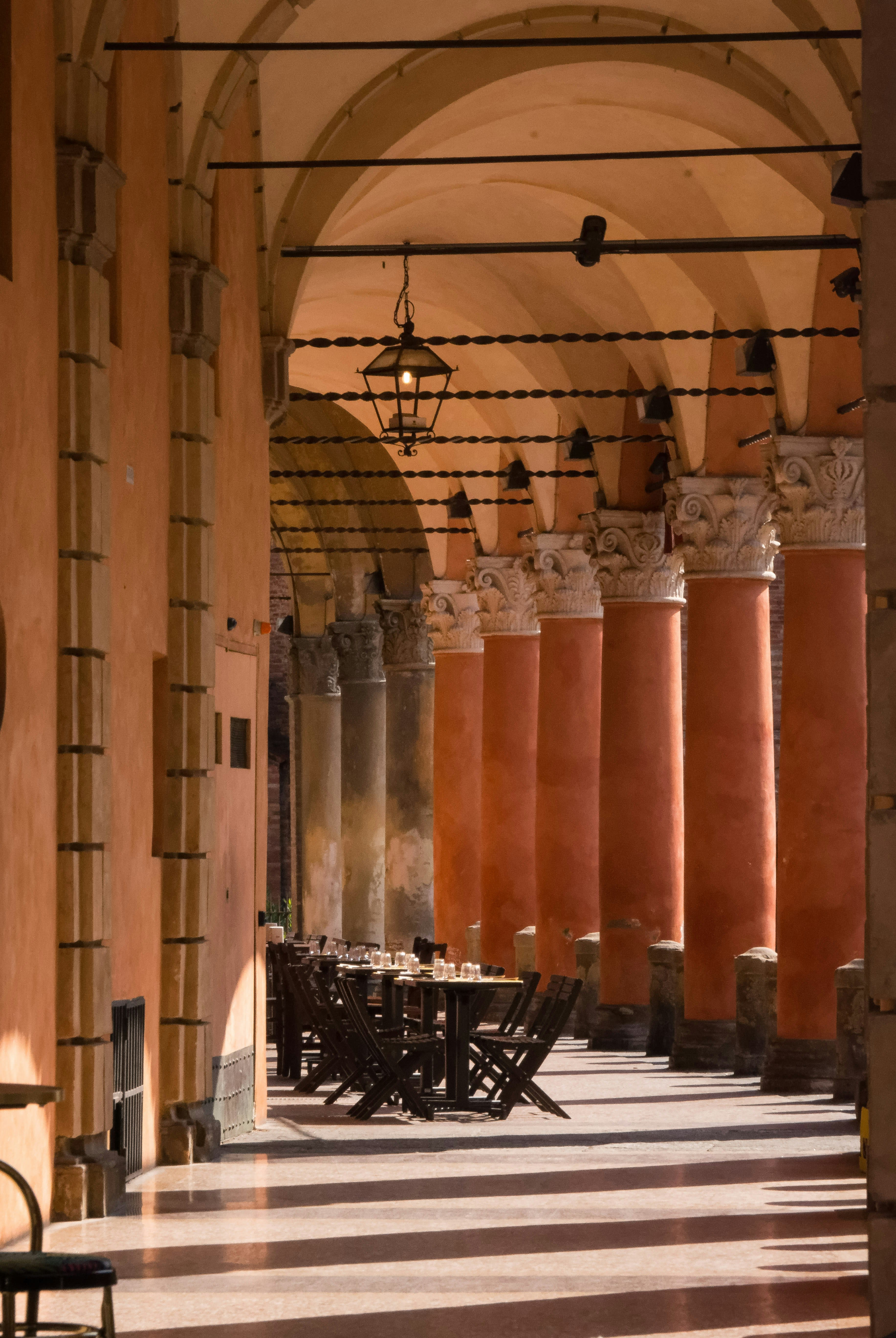 Advisor - Secrets of Bologna: la Rossa, la Grassa, la Dotta