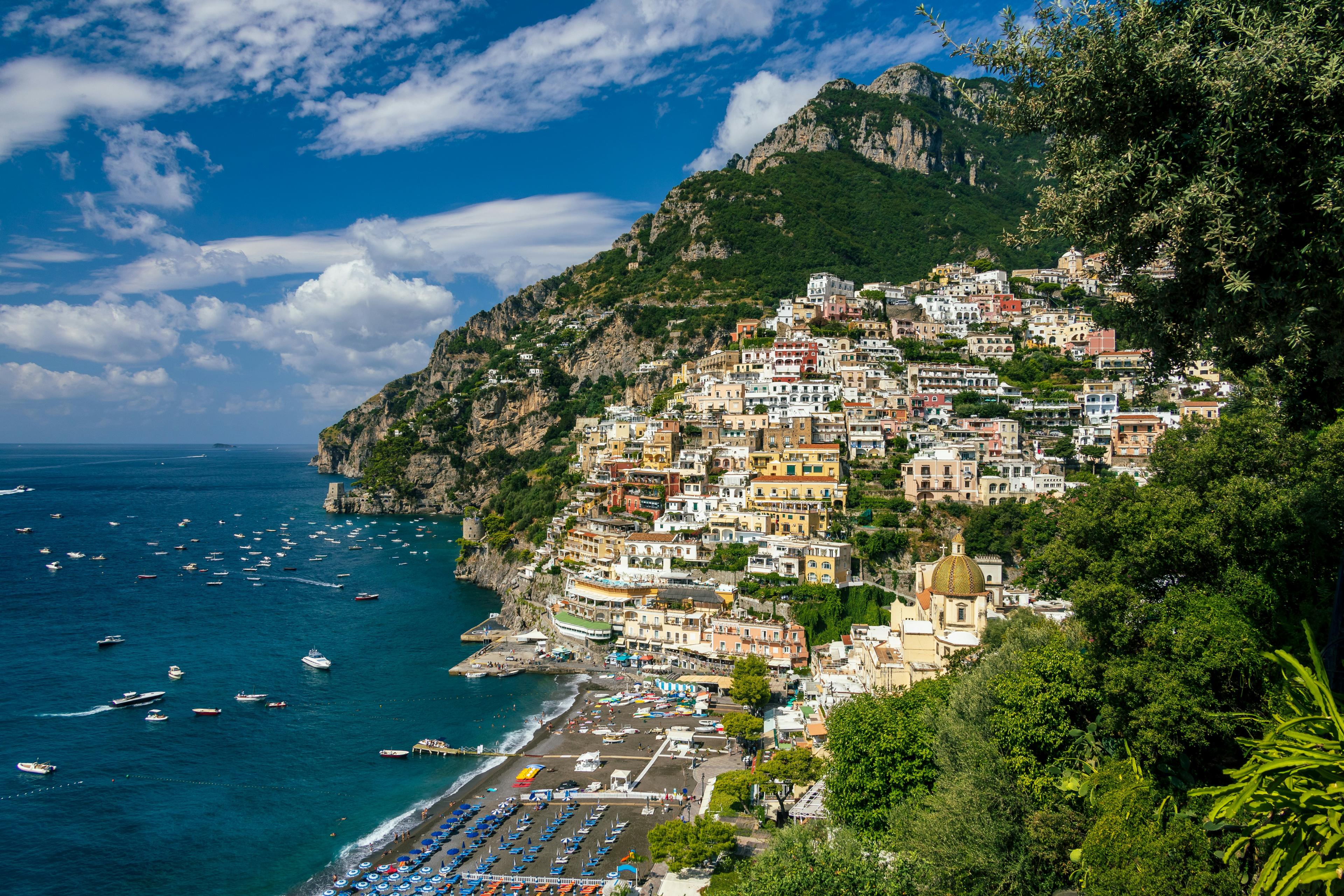 Advisor - Roman Wonders to Amalfi Dreams: A Journey Through Italy