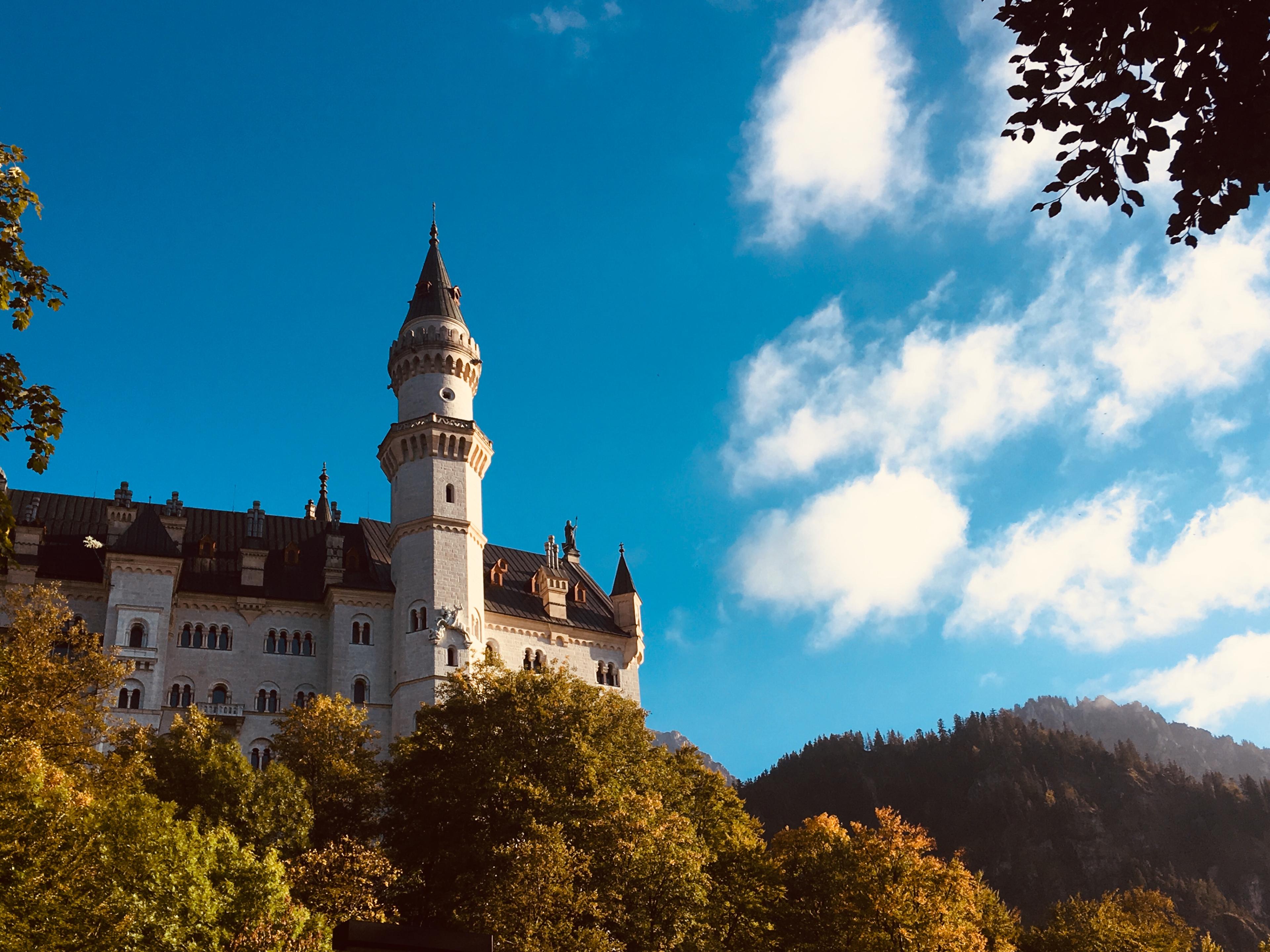 Advisor - How to Do Oktoberfest Sustainably: Local Etiquette, Low-Impact Tips & Where to Go