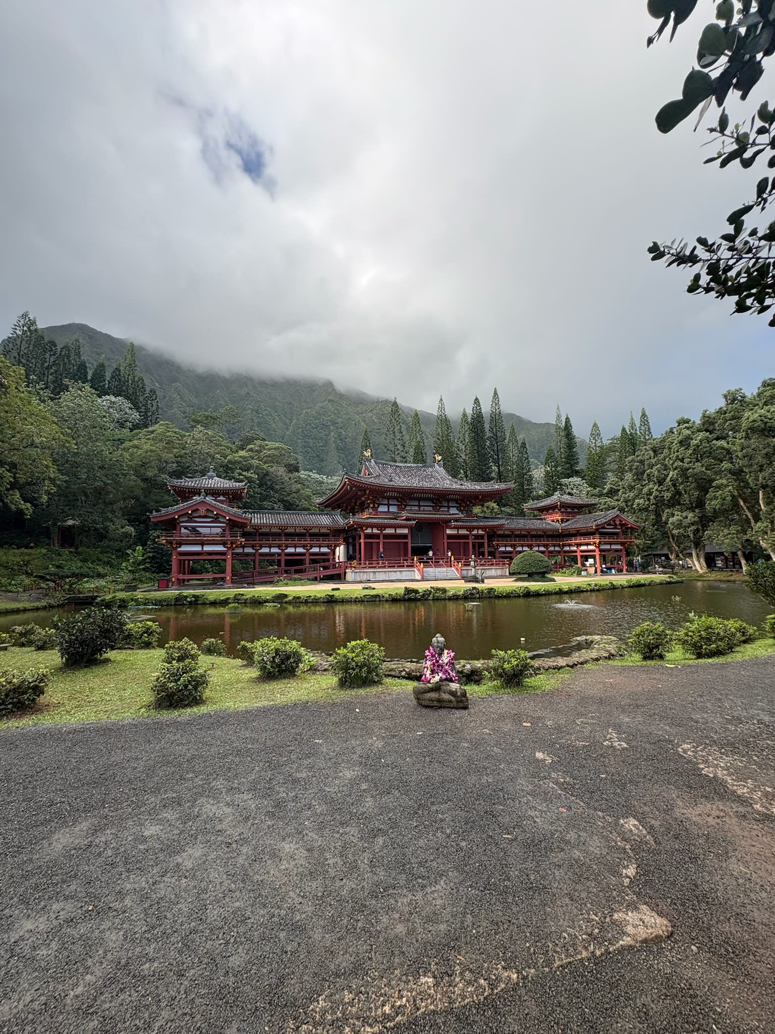 Advisor - The Ultimate Oʻahu Honeymoon Guide: Beaches, Adventure & Island Romance