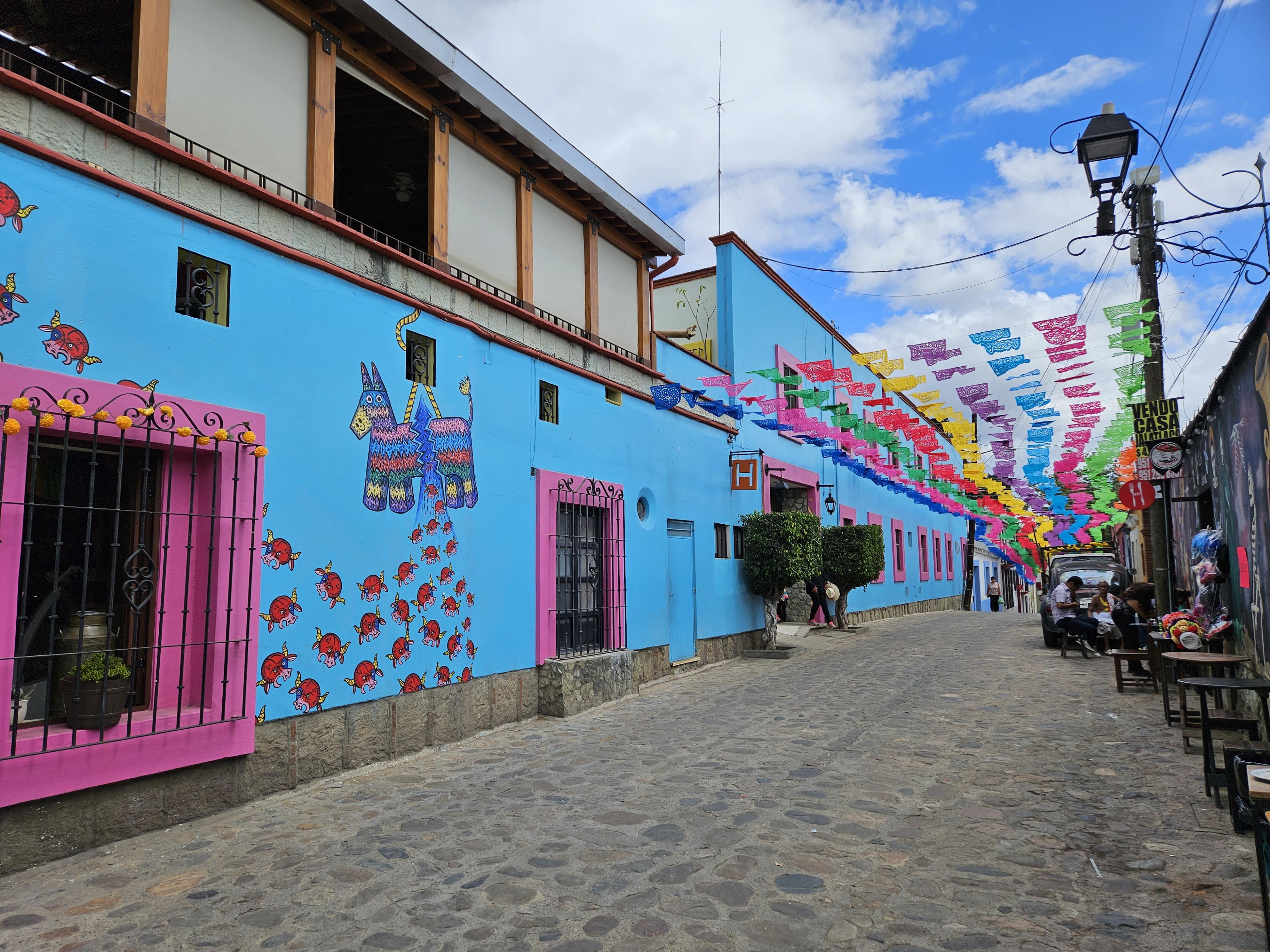 Oaxaca: Marigold Paths, Midnight Candles & Mole