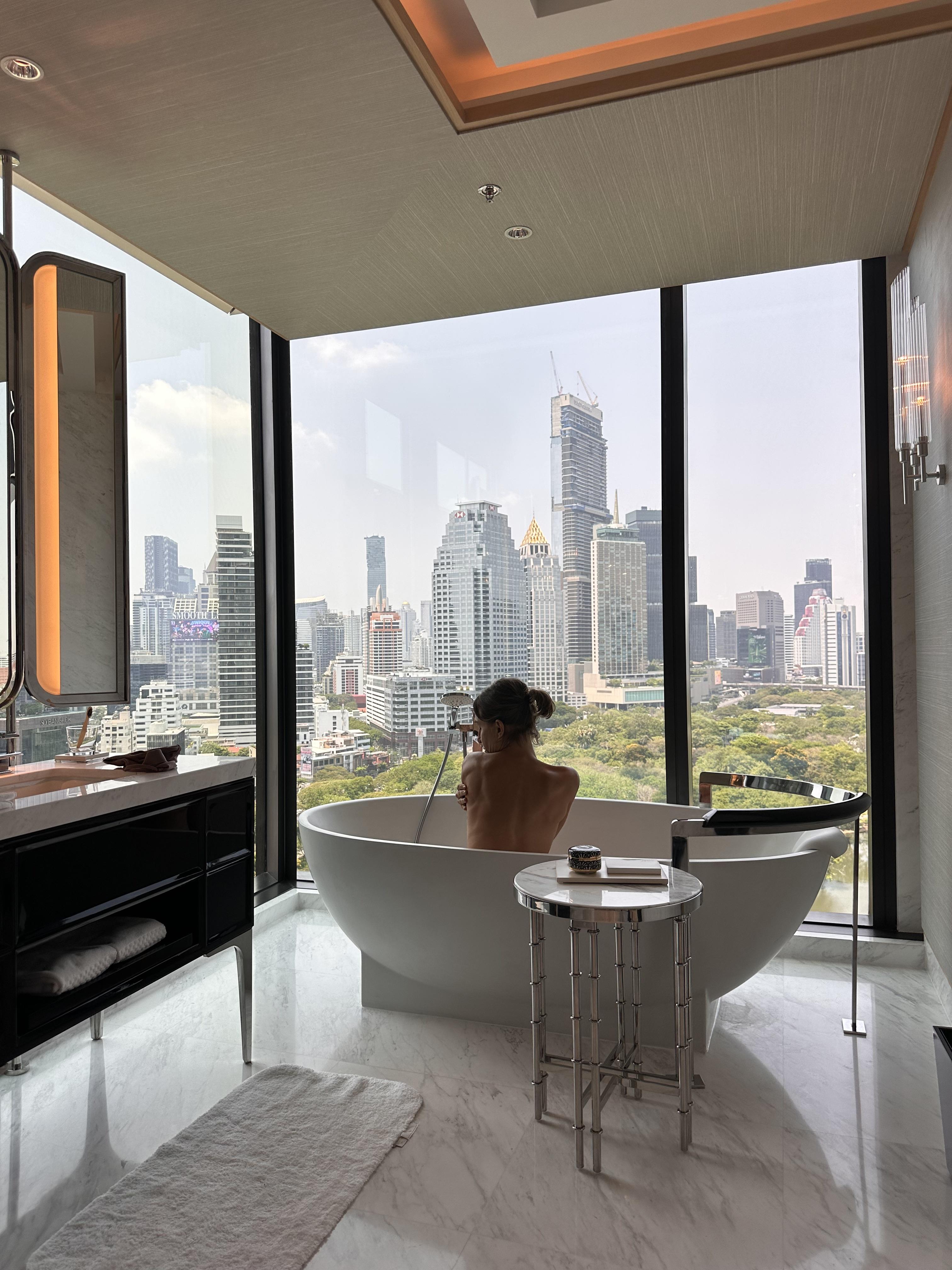 The Ritz-Carlton, Bangkok: Where Urban Luxury Meets Lumpini Park