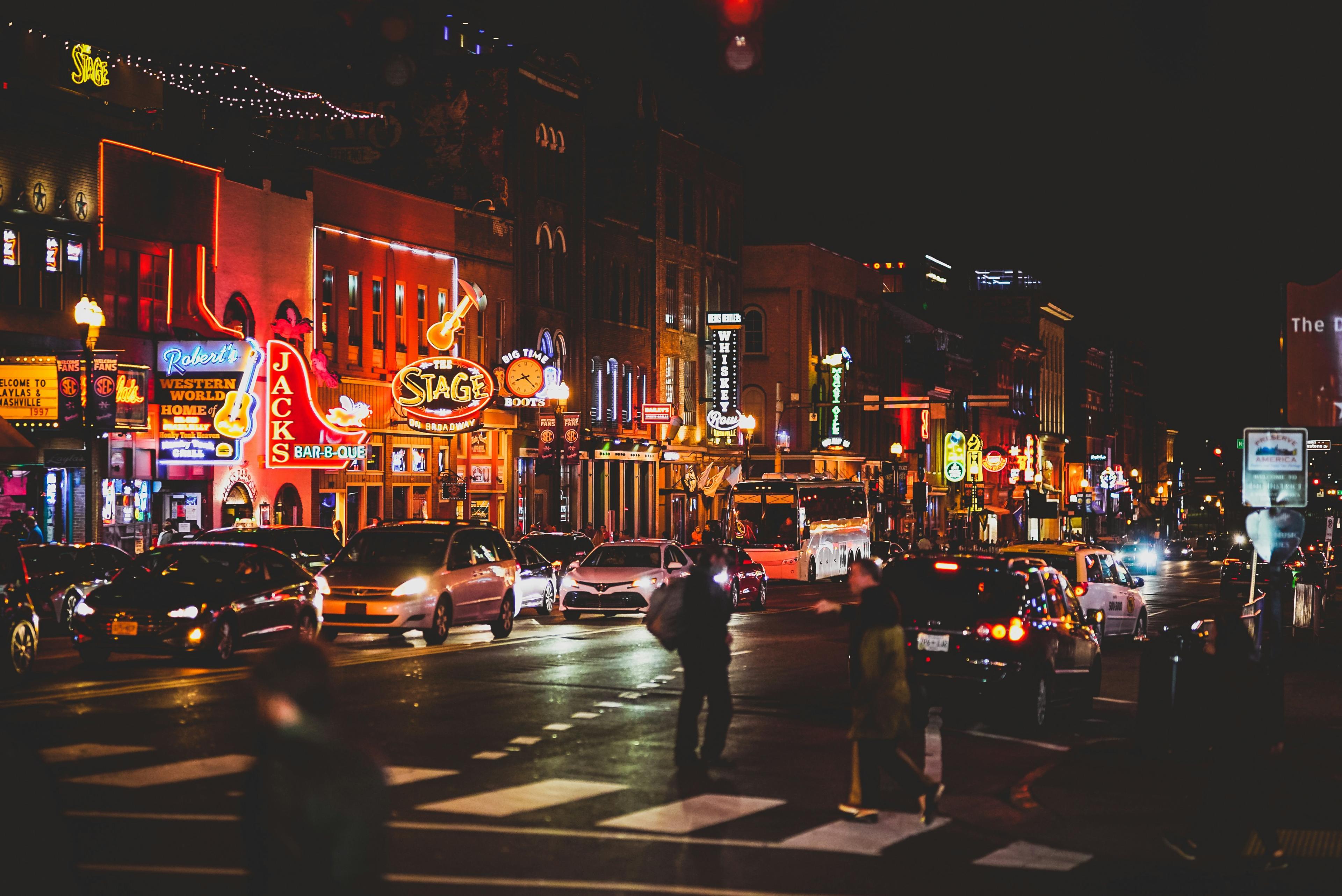 Advisor - A Local's Guide to Nashville, TN