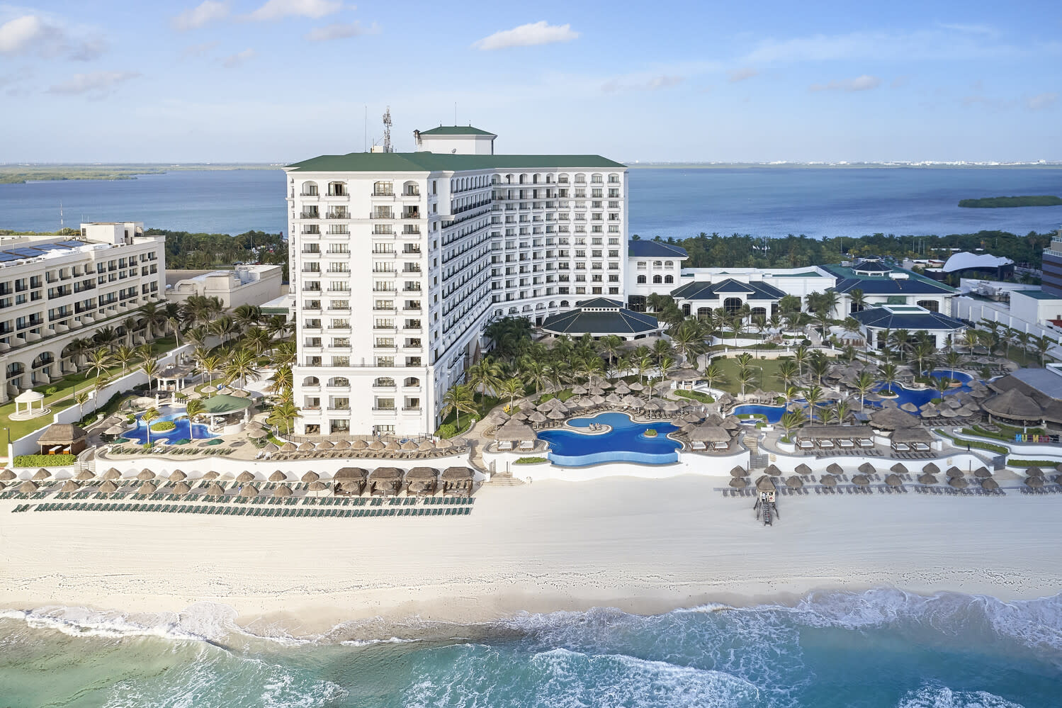 At JW Marriott Cancún, Every Room Faces the Same Direction
