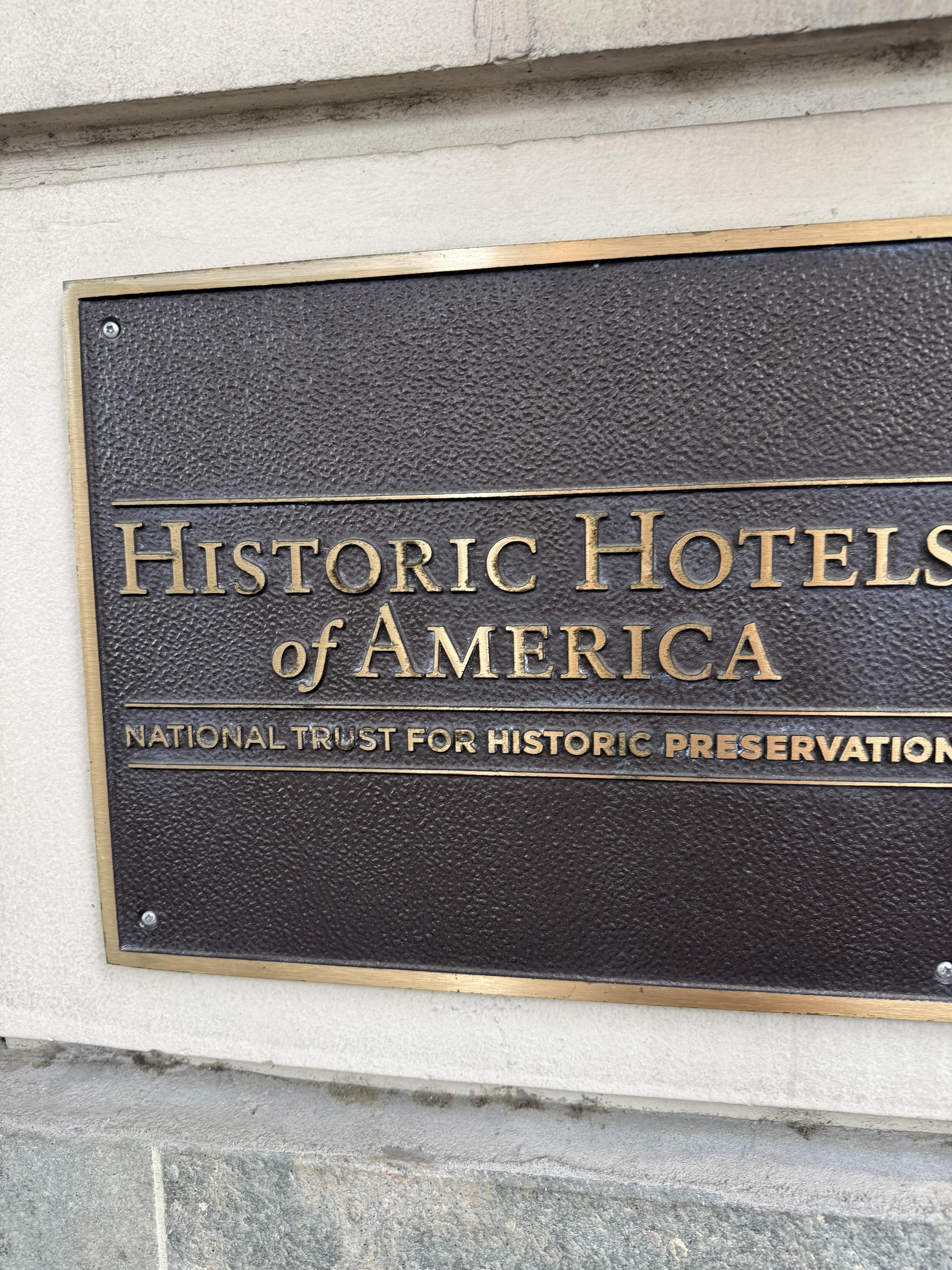 Hotel Spotlight: The Read House Hotel's Haunted & Rich History