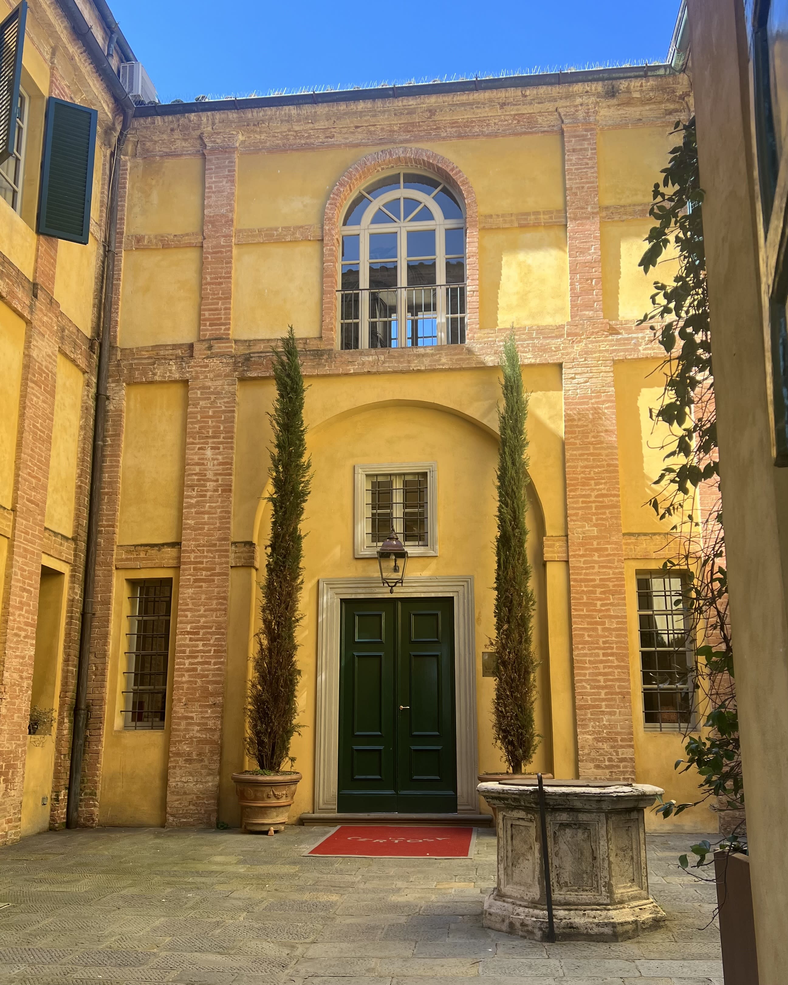 Dreamy Siena Stay: La Certosa di Maggiano