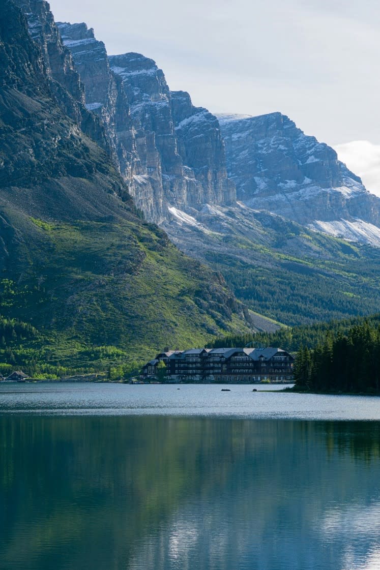 Advisor - Glacier National Park: A Lodge-to-Lodge Adventure
