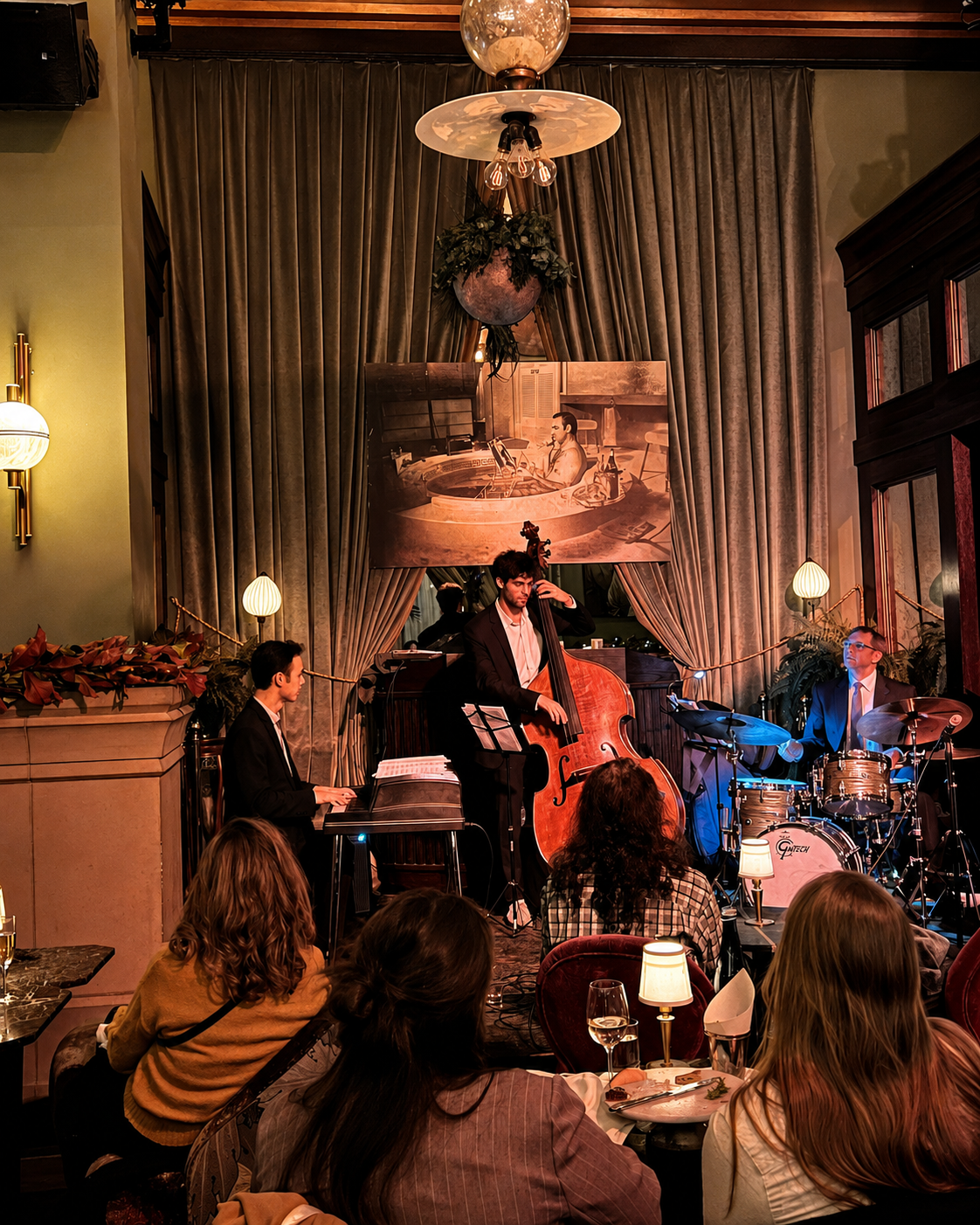 Advisor - Jazz & Drinks: New York City's Sultry Vibes